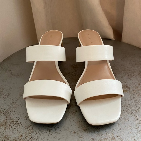 Kelly and katie slip on heels - Picture 2 of 7